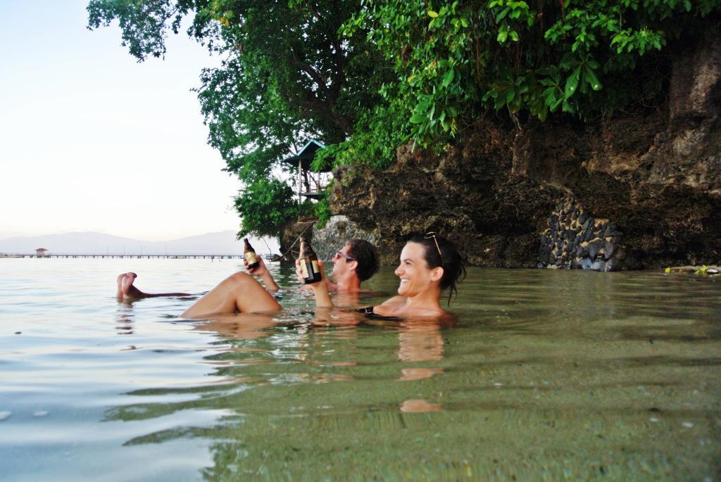 Bunaken Divers Sea Breeze Resort Eksteriør billede