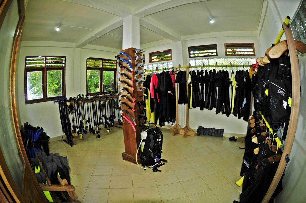 Bunaken Divers Sea Breeze Resort Eksteriør billede