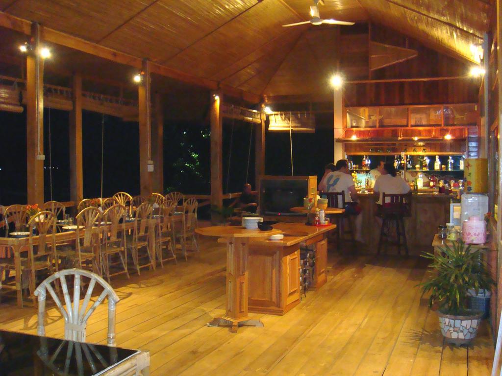 Bunaken Divers Sea Breeze Resort Eksteriør billede