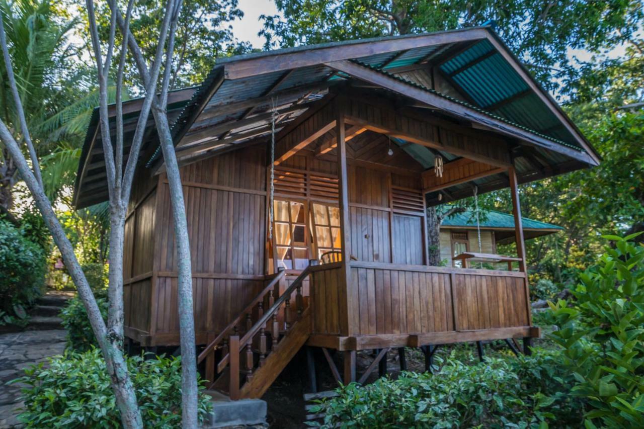 Bunaken Divers Sea Breeze Resort Eksteriør billede