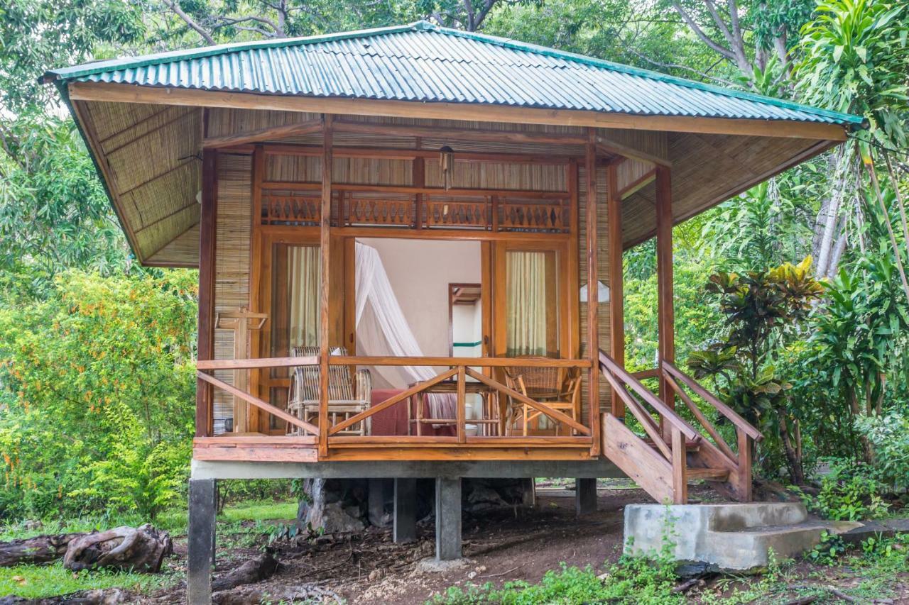Bunaken Divers Sea Breeze Resort Eksteriør billede